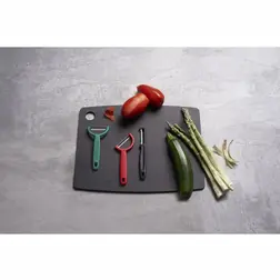 Škrabka na brambory Victorinox Iota vroubkovaná černá