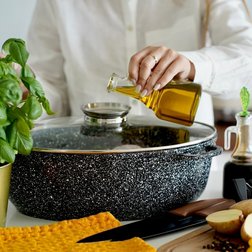 Oválný pekáč Konighoffer Kingstone Aroma 8 l s víkem