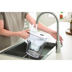 Konvice Brita Marella Cool Memo bílá 2,4 l + 3 vodní filtry Maxtra+ Pure Performance