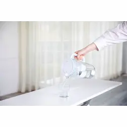 Skleněná filtrační konvice Brita Glass Jug, 2,5 l, světle modrá s 1 vodním filtrem Brita Maxtra Pro Pure Performance