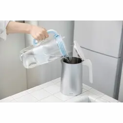 Skleněná filtrační konvice Brita Glass Jug, 2,5 l, světle modrá s 1 vodním filtrem Brita Maxtra Pro Pure Performance